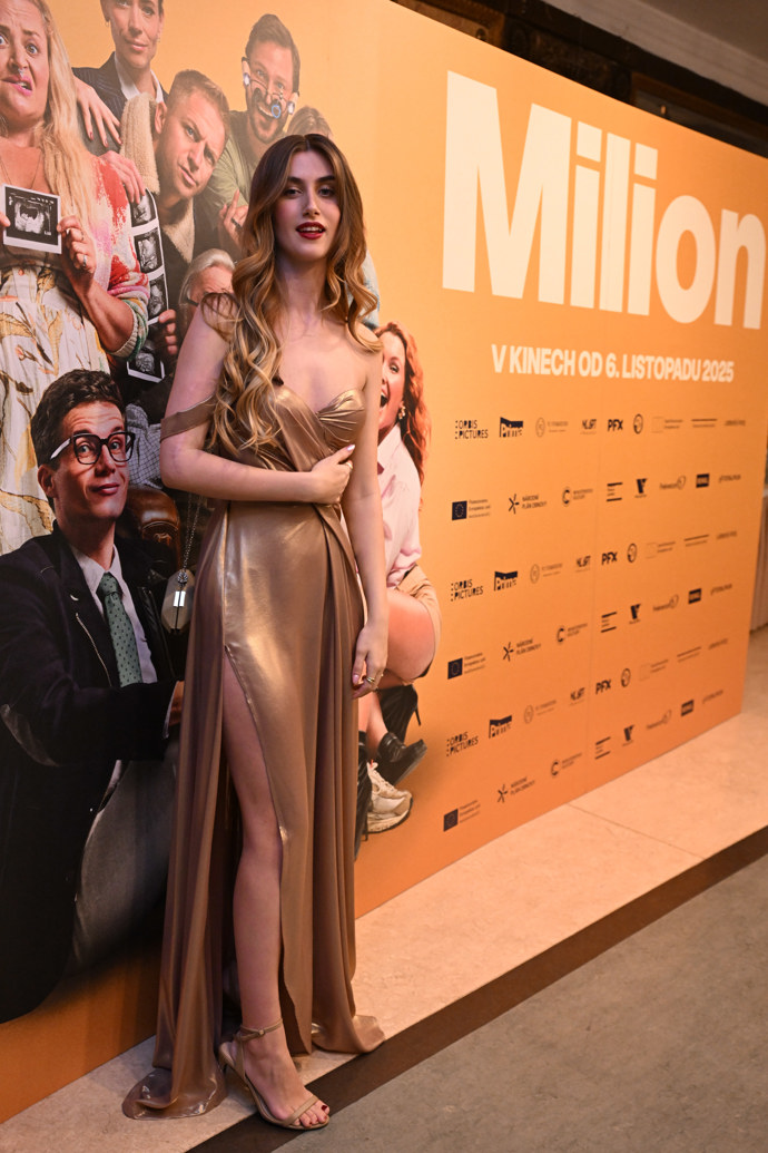 FOTO: Justýna Drábková na premiéře filmu svého nevlastního otce. – stránka 27