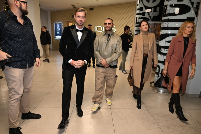 FOTO: Větrovský po boku Rytmuse. – stránka 7