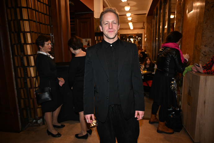 FOTO: Tomáš Klus. – stránka 15