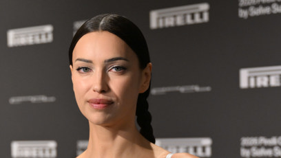 FOTO: Ruská topmodelka Irina Shayk ztvárňuje v kalendáři Pirelli element vzduch.