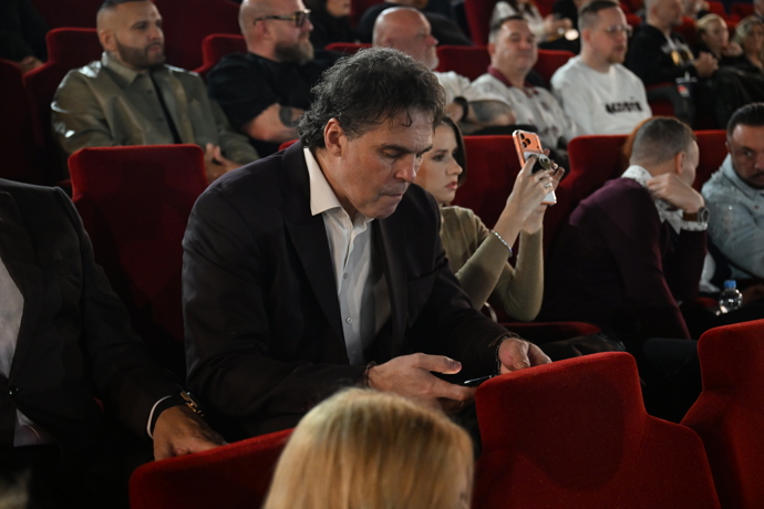 FOTO: Jágr v kině ukázal svou netradiční dietu – stránka 19