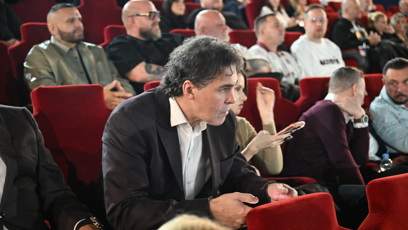 FOTO: Dominika je na Jágrovy chutě zjevně zvyklá.