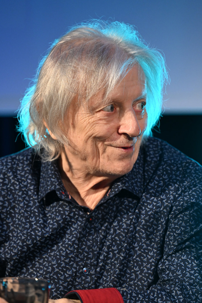 FOTO: Václav Neckář vystoupí na vánočním koncertu s názvem Vánoce v O2 areně. – stránka 10