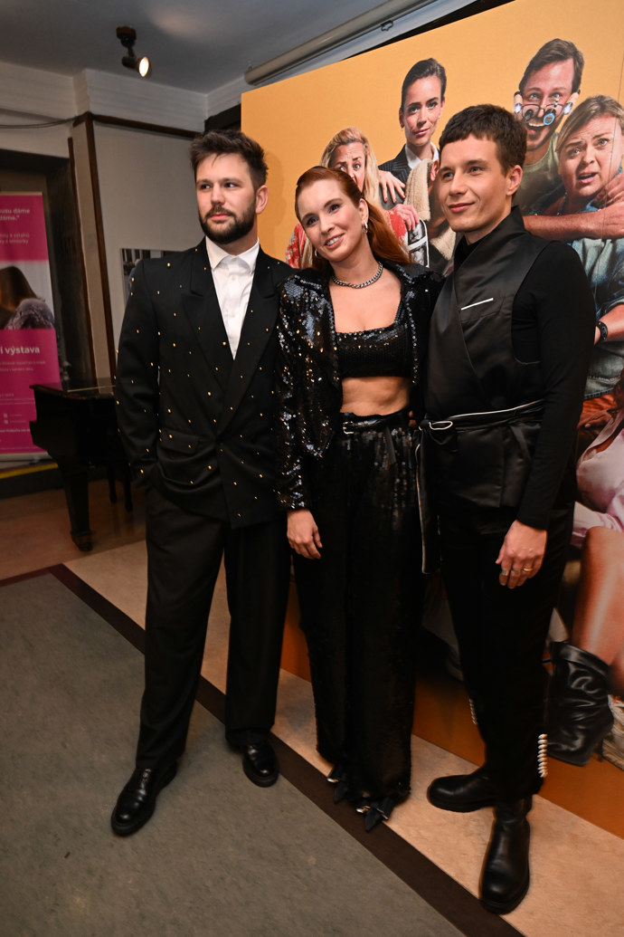 FOTO: Denisa Nesvačilová po boku Daniela Krejčíka. – stránka 1