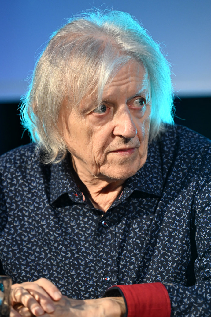 FOTO: Václav Neckář vystoupí na vánočním koncertu s názvem Vánoce v O2 areně. – stránka 9