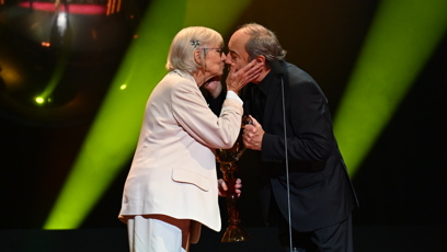 FOTO: Nechyběl polibek.