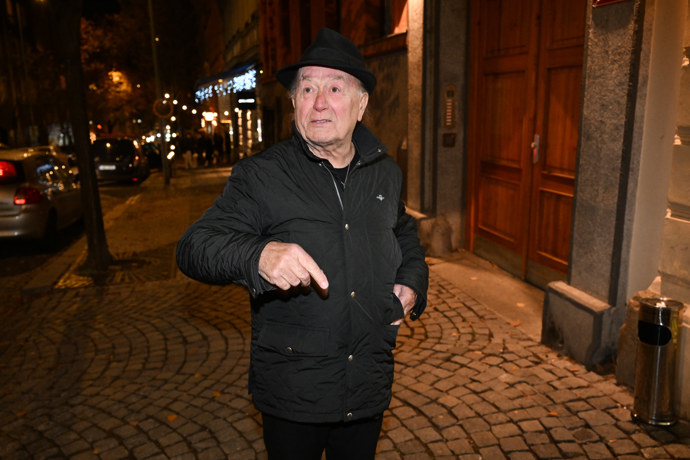 FOTO: Petr Janda pózoval fotografům. – stránka 46