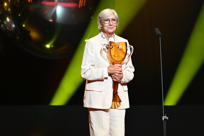 FOTO: Dana Syslová měla projev na podiu. – stránka 9