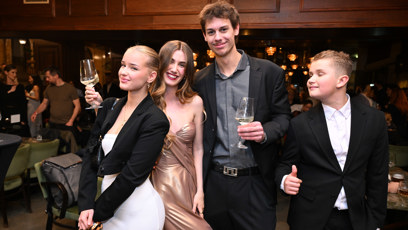 FOTO: Justýna s bratrem a partnerem.