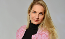 Mia se nebojí hrát velkou hru.