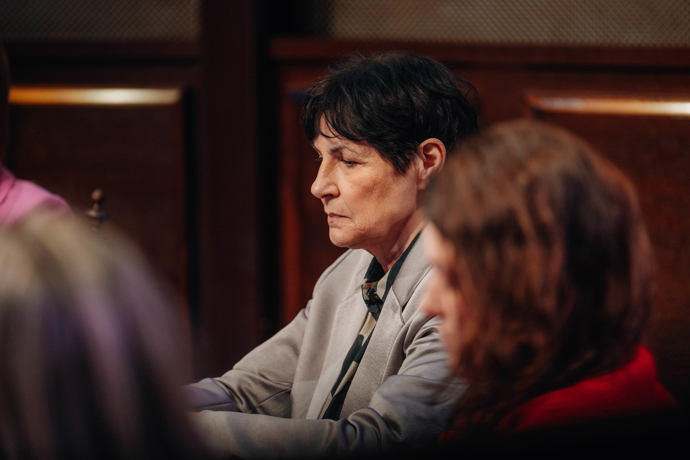 FOTO: Kulatý stůl. – stránka 20