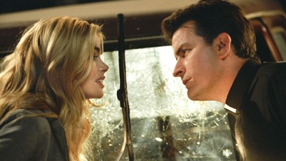 FOTO: Denise Richards a Charlie Sheen ve filmu Scary movie.