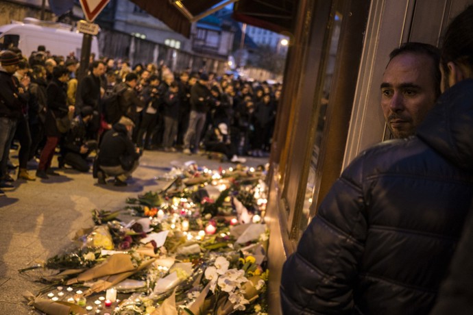 FOTO: Francie si připomíná deset let od teroristických útoků v Paříži. – stránka 3