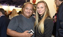 Patrik Hezucký s manželkou Nikolou.