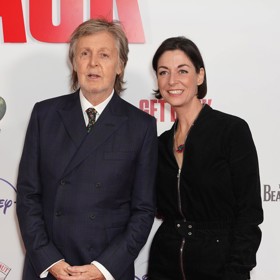 Mary McCartney tátu také několikrát fotografovala - třeba na obálku magazínu Rolling Stone. Zdědila po něm nejen umělecký talent, ale také ze všech dětí nejvěrnější podobu.