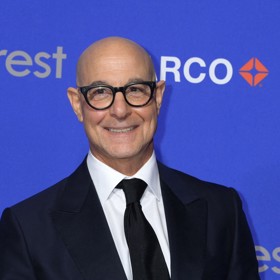 Herec Stanley Tucci slaví 65. narozeniny.