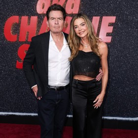 Denise Richards se dokonce objevila v dokumentu Charlieho Sheena.
