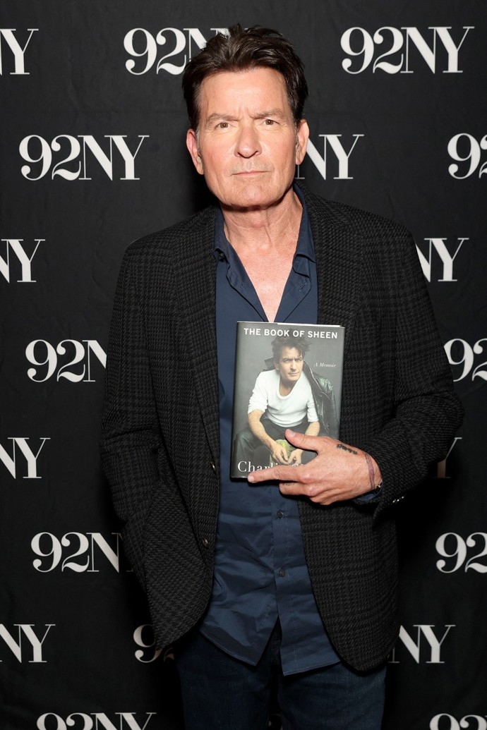 FOTO: Charlie Sheen má za sebou bouřlivé období. – stránka 3