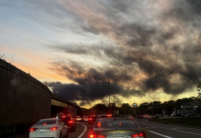 FOTO: Následky letecké nehody ve městě Louisville. – stránka 6