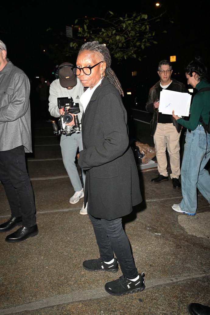 FOTO: Whoopi Goldberg snad zastavila čas. – stránka 1