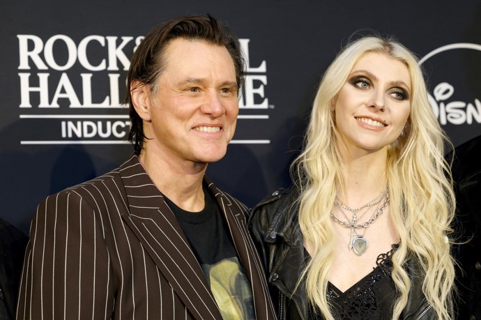 FOTO: Herec Jim Carrey s herečkou a zpěvačkou Taylor Momsen. – stránka 1