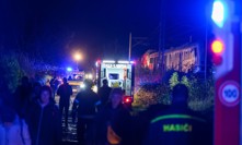 Na Slovensku se srazily vlaky, desítky zraněných.