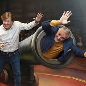 A Jana Čenského vystřelil z kanónu.