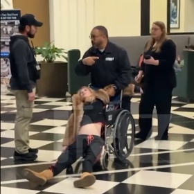 Tara Reid byla bezvládná.