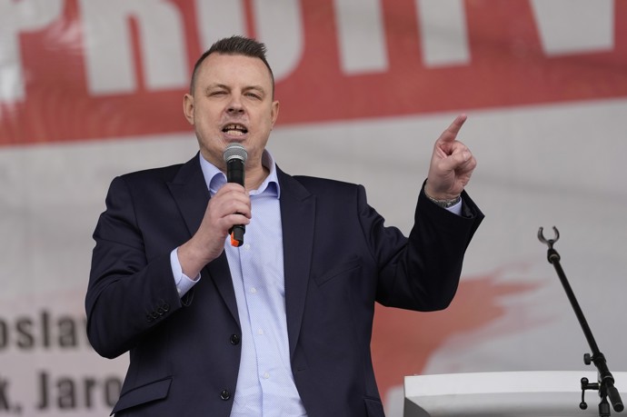 FOTO: Jindřich Rajchl je kontroverzní politik vyvolávající vášně. – stránka 2