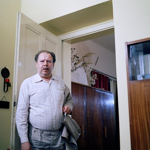 Vladimír Krška měl dvě dcery, ale vždy toužil i po synovi, a tak si jednoho adoptoval. Na snímku v seriálu Sanitka z roku 1984.