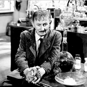 Relaxoval sportem a jízdou na koni. (snímek je z filmu Muž v povětří)