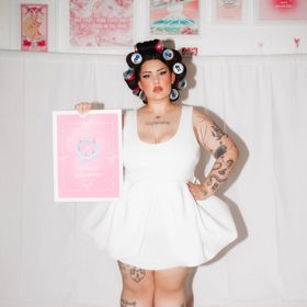 Sugar Denny vytřela svým fanouškům zrak.