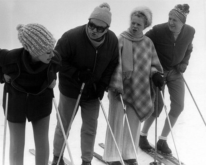 FOTO: Věra Křesadlová ve filmu Homolka a Tobolka. – stránka 7