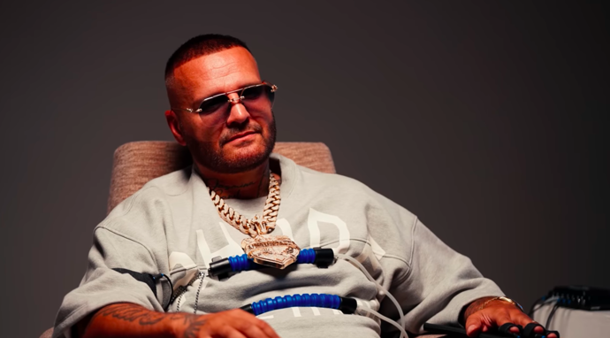 FOTO: Rytmus je v komentářích pod videem za hlupáka. – stránka 1