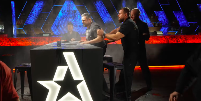 FOTO: Pohle na Pavla Novotného byl opravdu jen k smíchu. – stránka 8