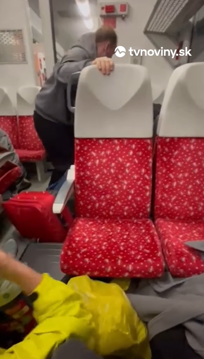 FOTO: Drastické záběry po srážce dvou vlaků.