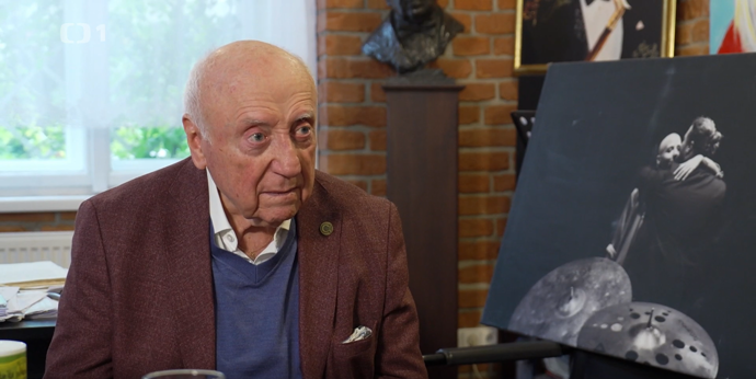 FOTO: Felix Slováček zavzpomínal na dceru Annu Slováčkovou. – stránka 11