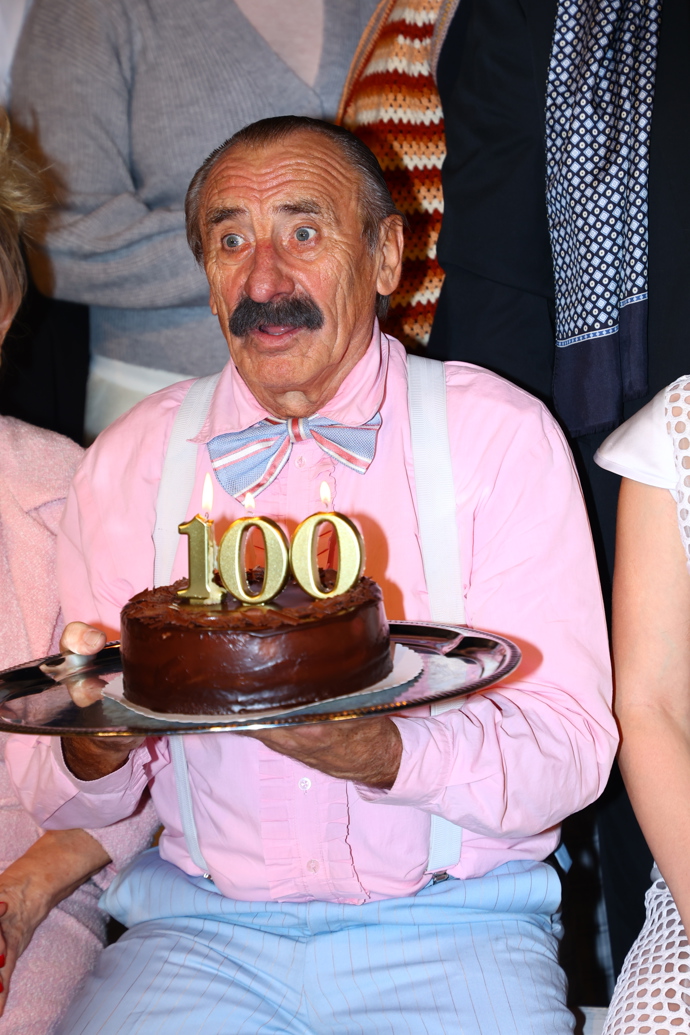 FOTO: Pavel Zedníček je oblíbený český herec. – stránka 4