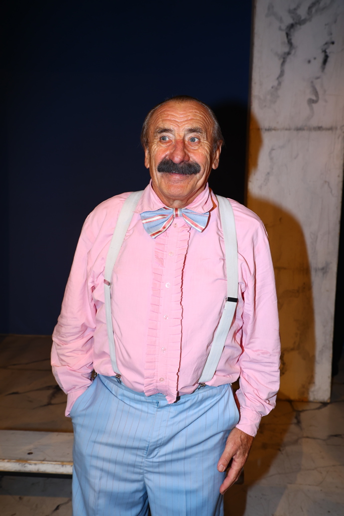 FOTO: Pavel Zedníček. – stránka 2