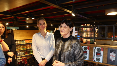 FOTO: Věra (Mia) Kirchnerová a Jiřina Hofmanová soutěží ve Zrádcích.