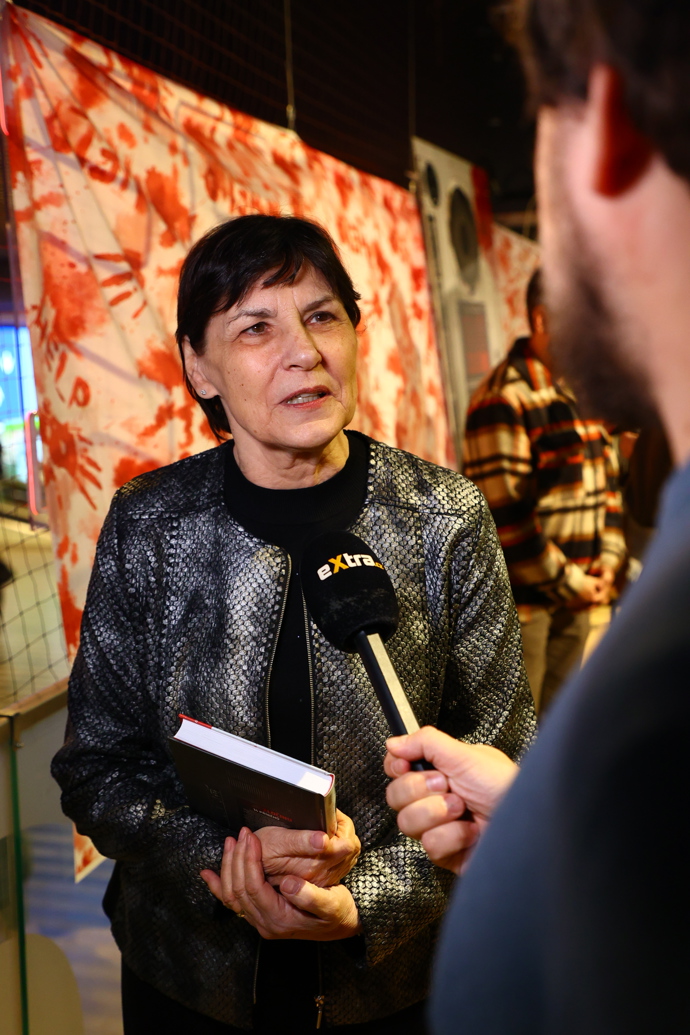 FOTO: Jiřina Hofmanová během rozhovoru pro eXtra.cz. – stránka 12