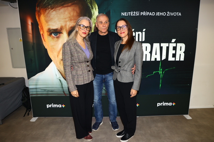 FOTO: Lukáš Vaculík a sestry Bártů. – stránka 10