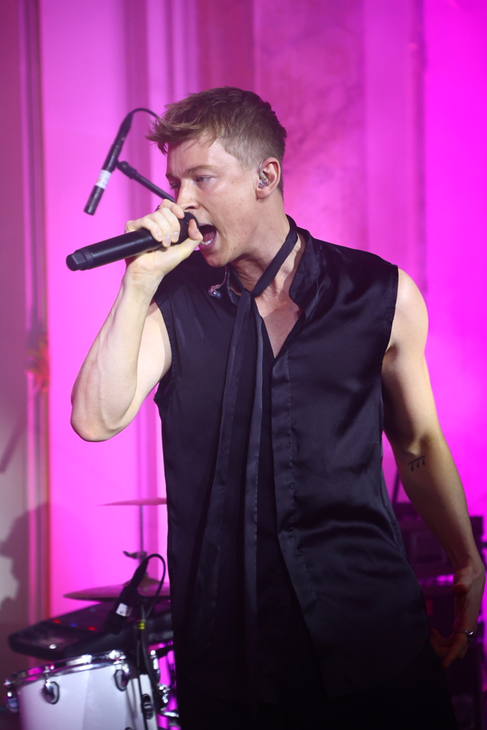 FOTO: Adam Mišík předvedl skvělou show. – stránka 1