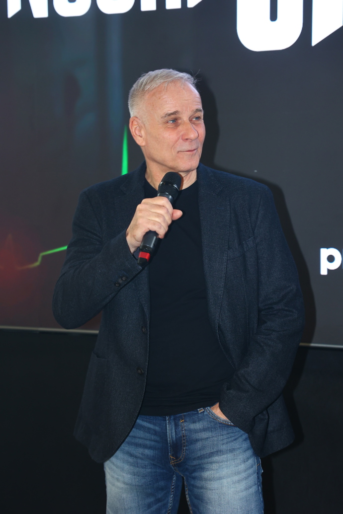 FOTO: Lukáš Vaculík. – stránka 6