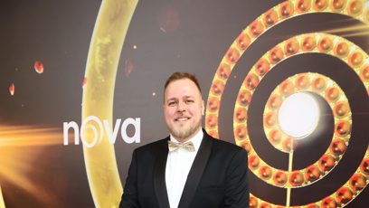 FOTO: Hosté pomalu přichází na Českého slavíka. Dorazil i youtuber Stejk.