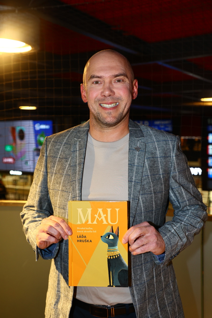 FOTO: Láďa Hruška. – stránka 5