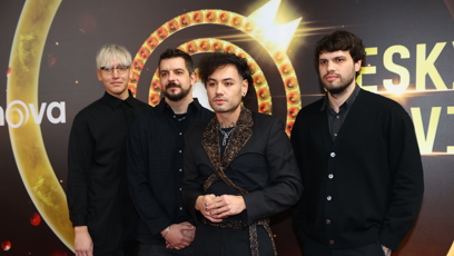 FOTO: Zpěvák Renne Dang dorazil na Slavíky po boku svých muzikatů.