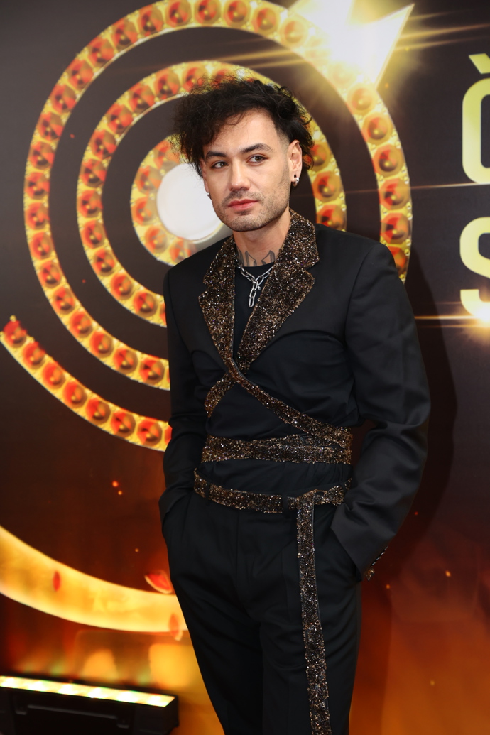 FOTO: Zpěvák Renne Dang. – stránka 8