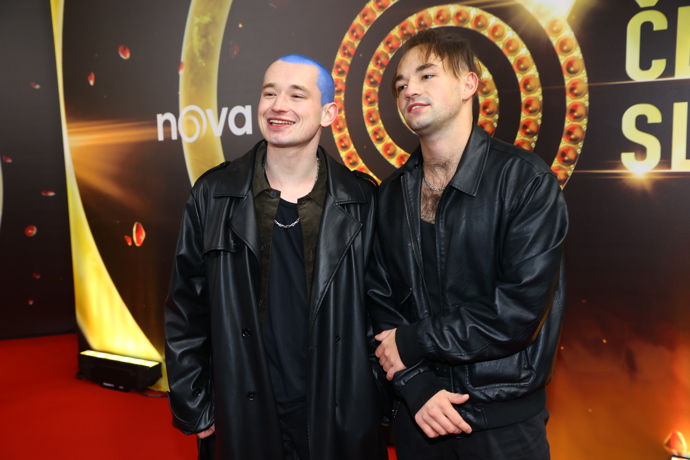 FOTO: Někteří hosté vzali dress code velmi osobitě. – stránka 943