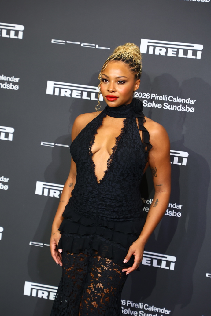 FOTO: Odhalení nového kalendáře Pirelli pro rok 2026. – stránka 58